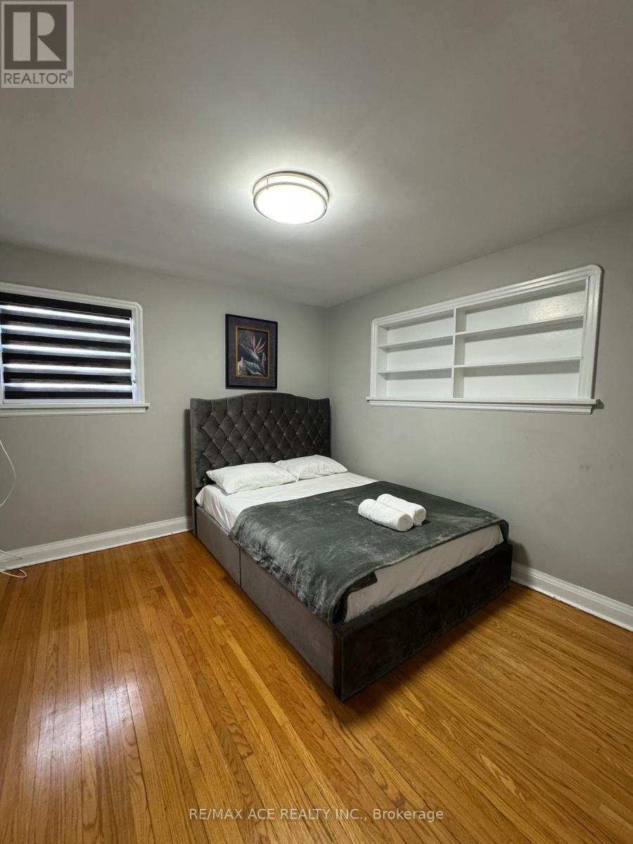 5 Windy Ridge Drive, Toronto, Ontario  M1M 1H6 - Photo 17 - E13445546