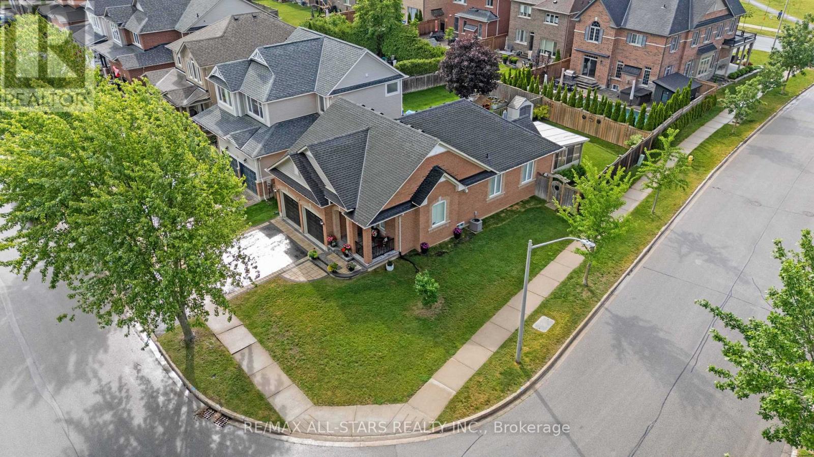 76 Chimney Hill Way, Scugog, Ontario  L9L 2E1 - Photo 3 - E13445566