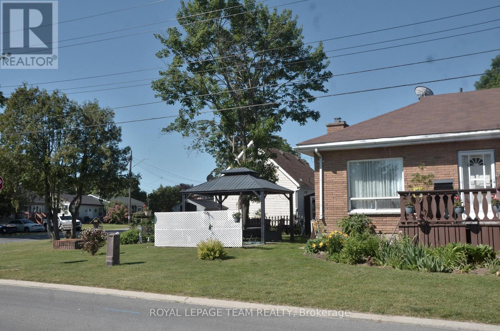 3040 Walker Street, Edwardsburgh/cardinal, Ontario  K0E 1E0 - Photo 2 - X12898338
