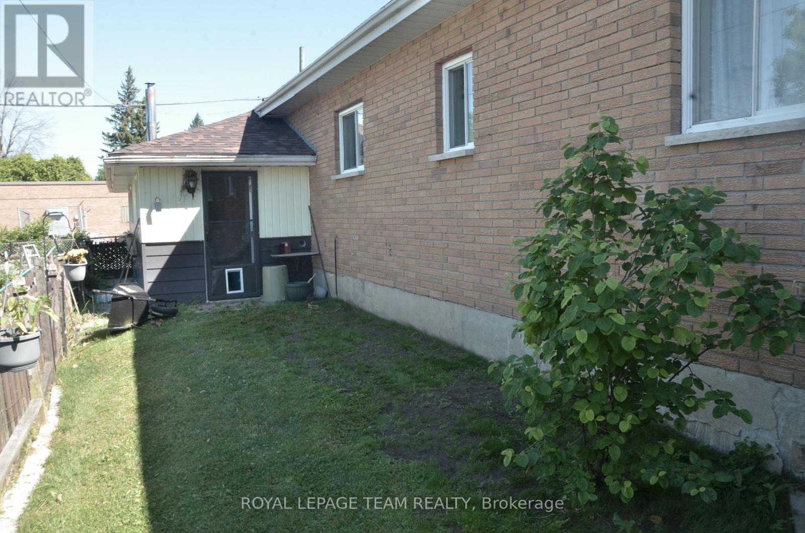 3040 Walker Street, Edwardsburgh/cardinal, Ontario  K0E 1E0 - Photo 28 - X12898338