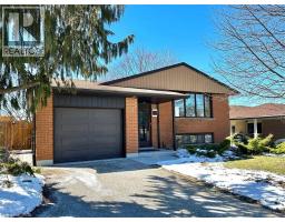 11 LOMBARDY Court Unit# Upper Unit, kitchener, Ontario