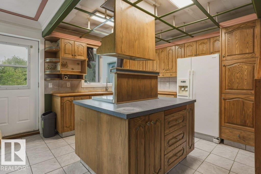 54056 Rge Road 211, Rural Strathcona County, Alberta  T8G 2A3 - Photo 21 - E4493766