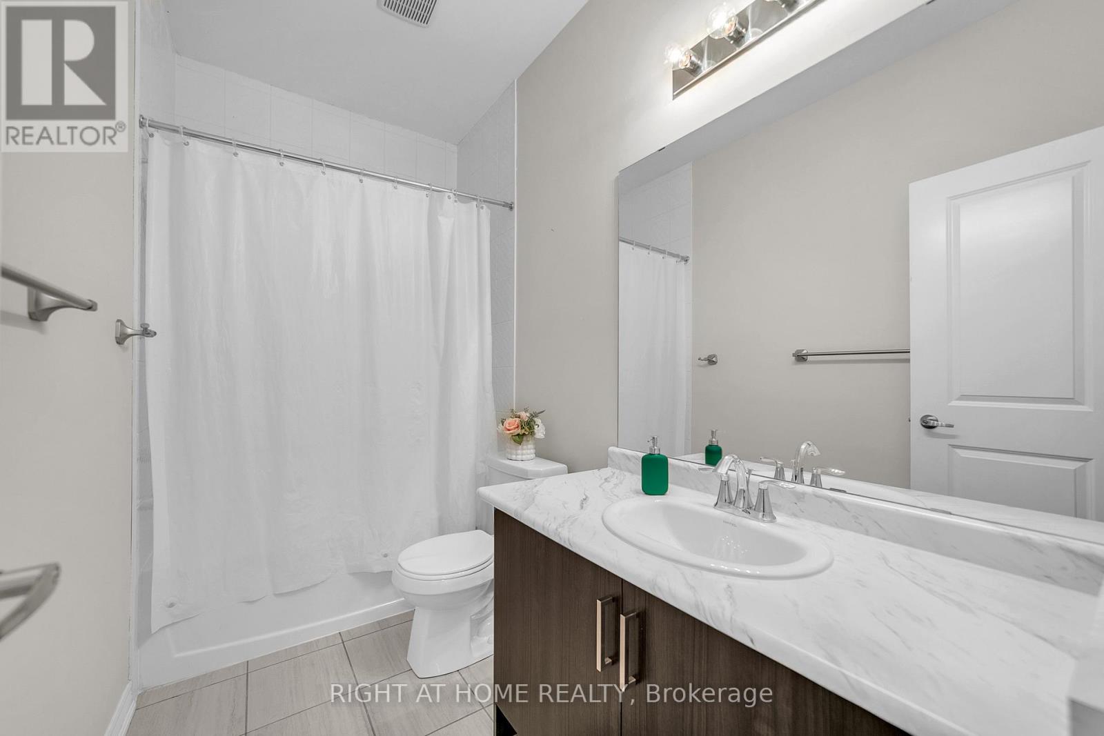 126 Blackwell Crescent, Bradford West Gwillimbury (Bradford), Ontario  L3Z 4L3 - Photo 20 - N13445306