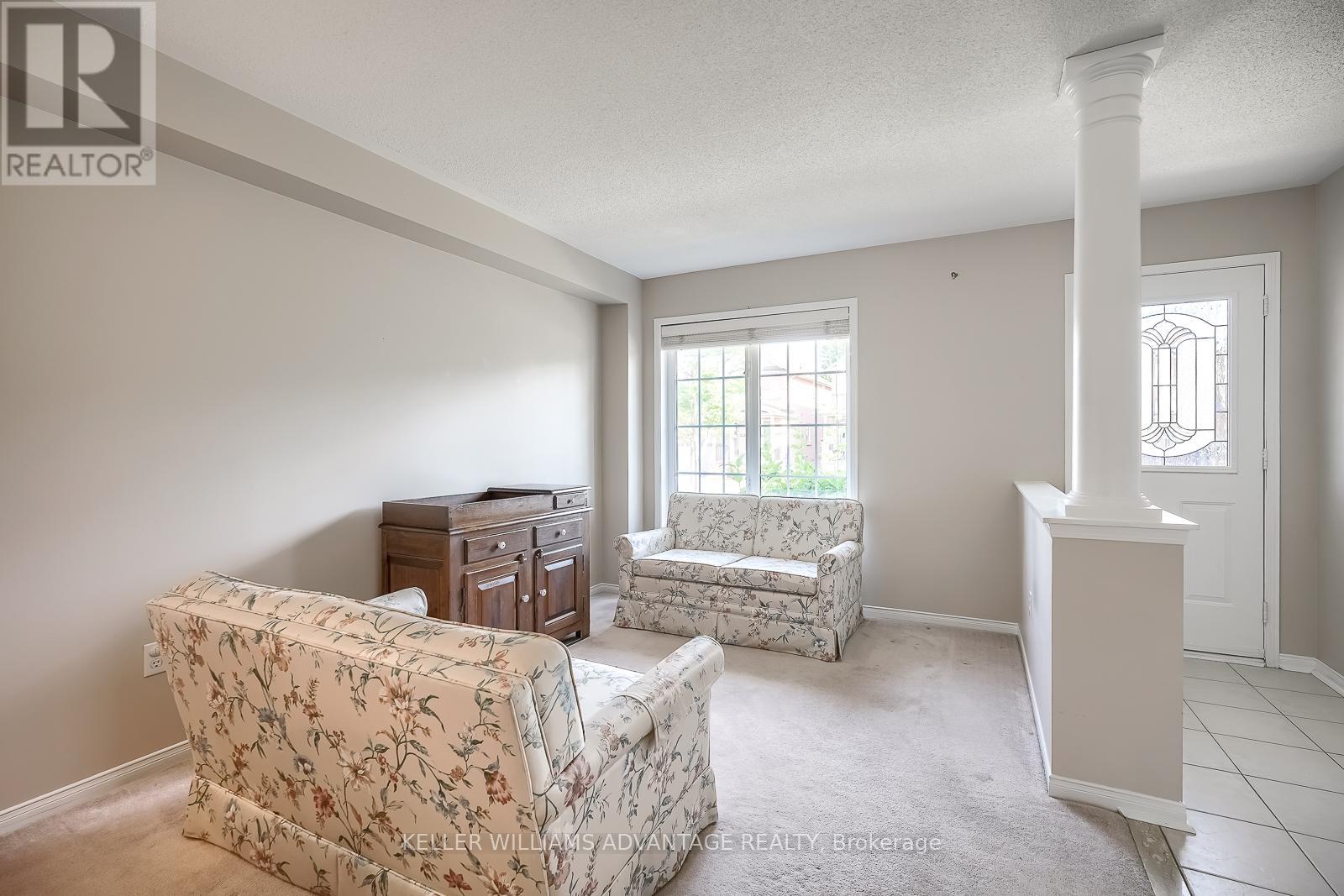 312 Castlemore Avenue, Markham, Ontario  L6C 2R5 - Photo 4 - N13445514