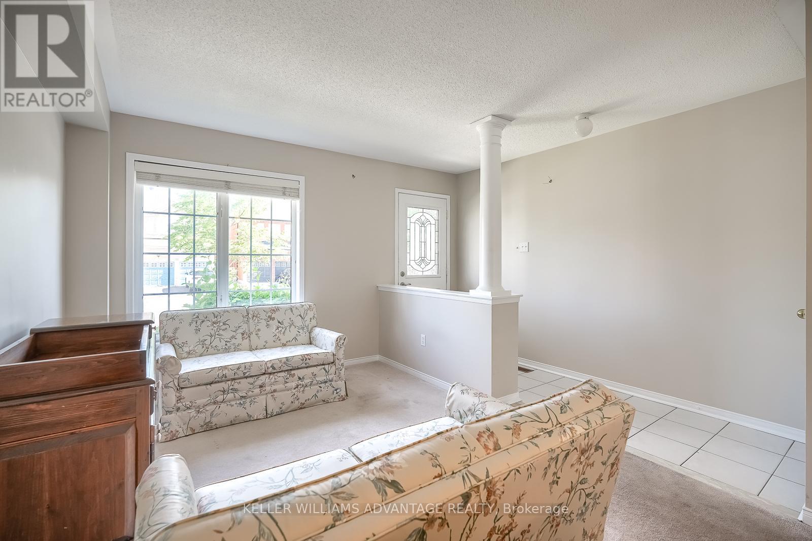 312 Castlemore Avenue, Markham, Ontario  L6C 2R5 - Photo 5 - N13445514