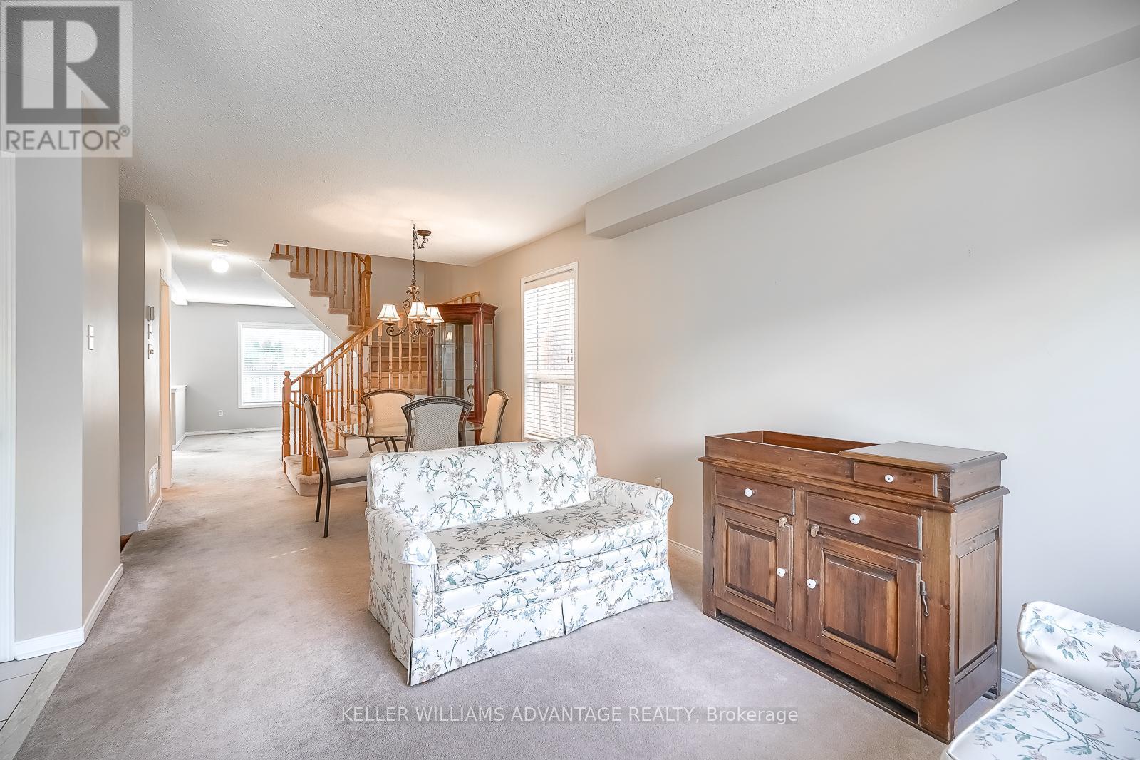 312 Castlemore Avenue, Markham, Ontario  L6C 2R5 - Photo 6 - N13445514