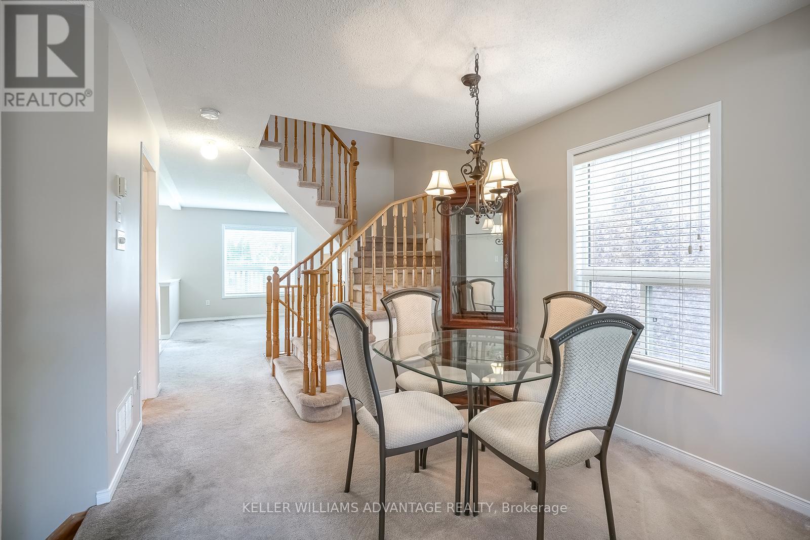 312 Castlemore Avenue, Markham, Ontario  L6C 2R5 - Photo 7 - N13445514