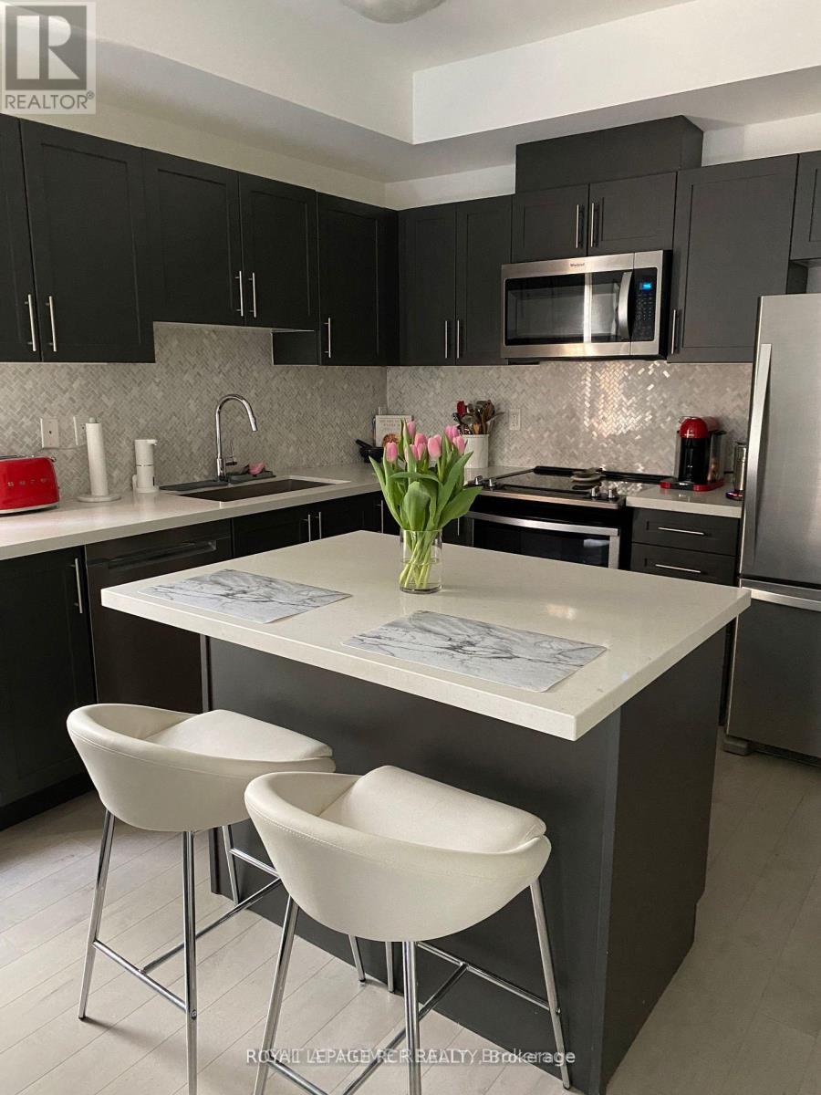 1 - 196 Pine Grove Road, Vaughan, Ontario  L4L 0H8 - Photo 2 - N13445624
