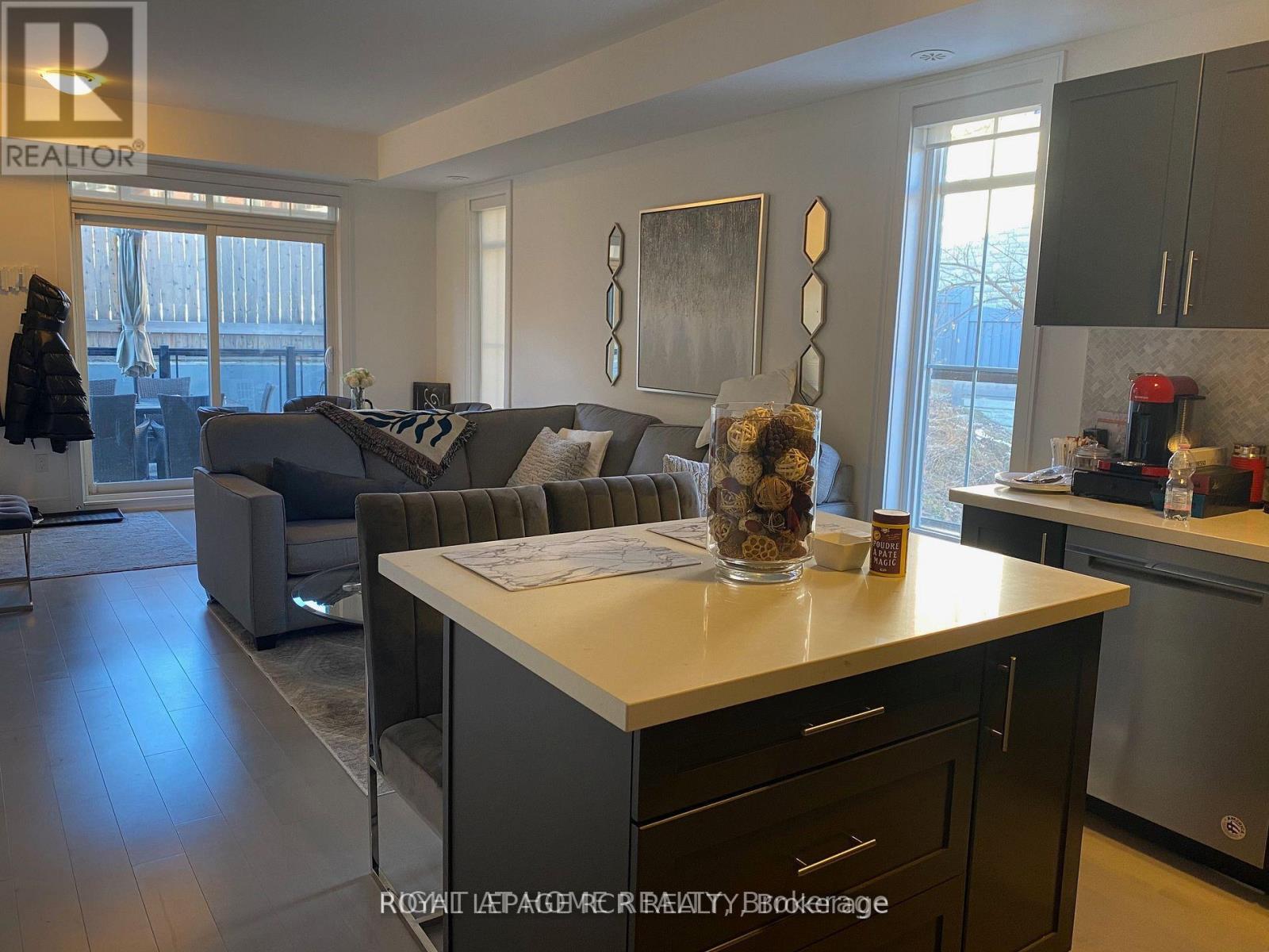 1 - 196 Pine Grove Road, Vaughan, Ontario  L4L 0H8 - Photo 3 - N13445624