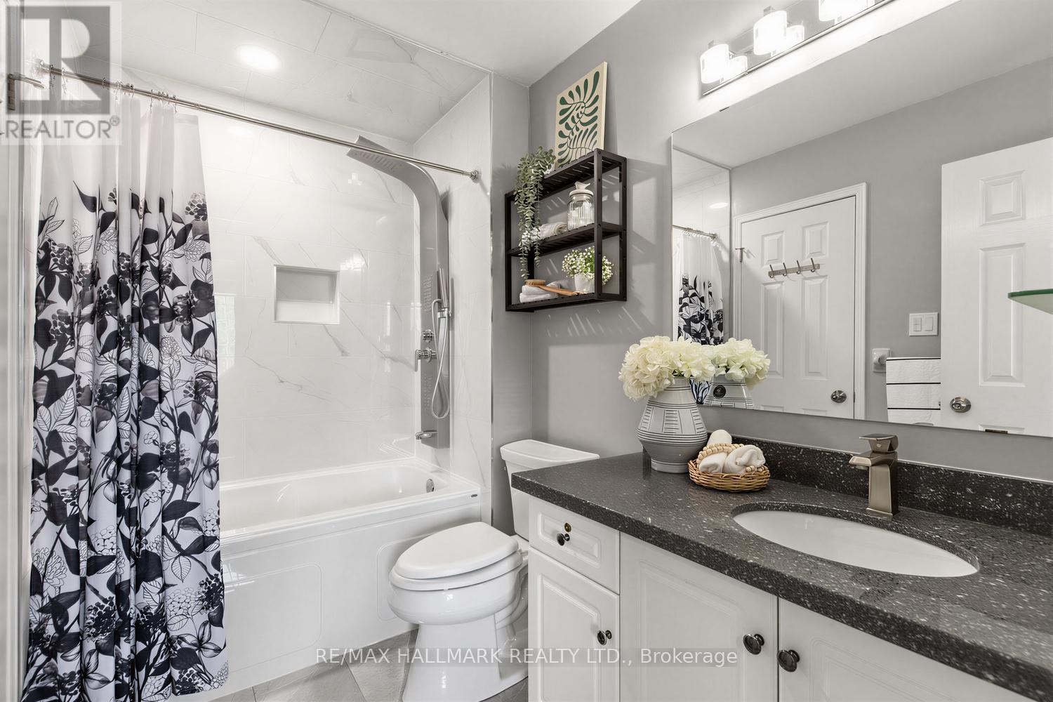 4 Debonair Street, Richmond Hill, Ontario  L4C 0R2 - Photo 23 - N13445678