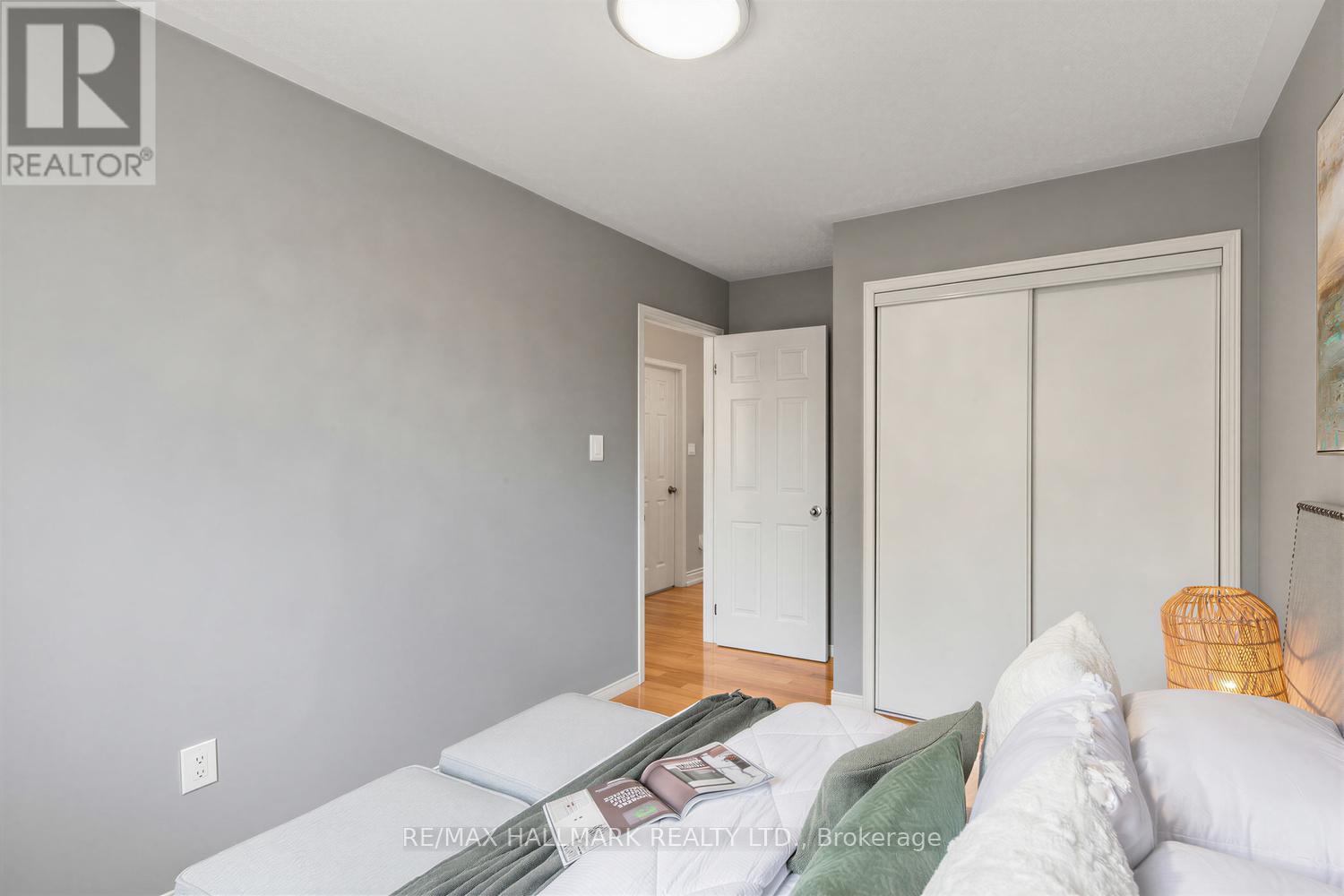 4 Debonair Street, Richmond Hill, Ontario  L4C 0R2 - Photo 25 - N13445678