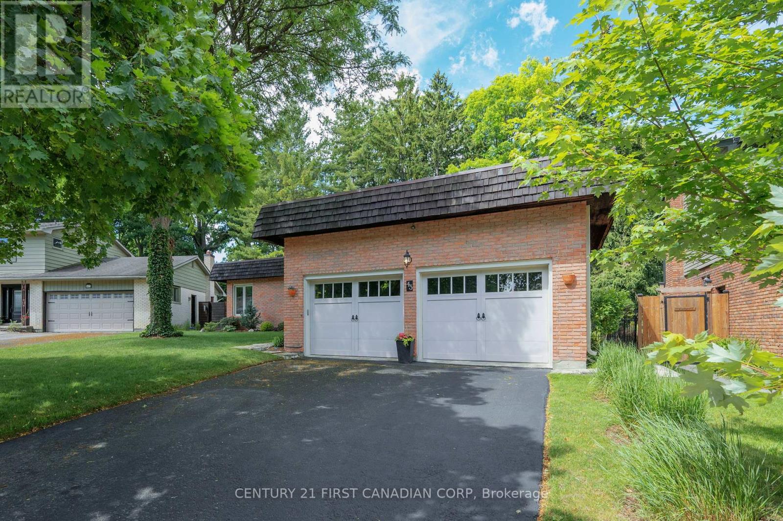 43 Compton Crescent, London South, Ontario  N6C 4E9 - Photo 2 - X13445816