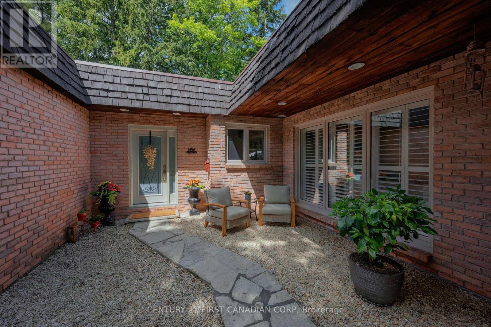 43 Compton Crescent, London South, Ontario  N6C 4E9 - Photo 42 - X13445816