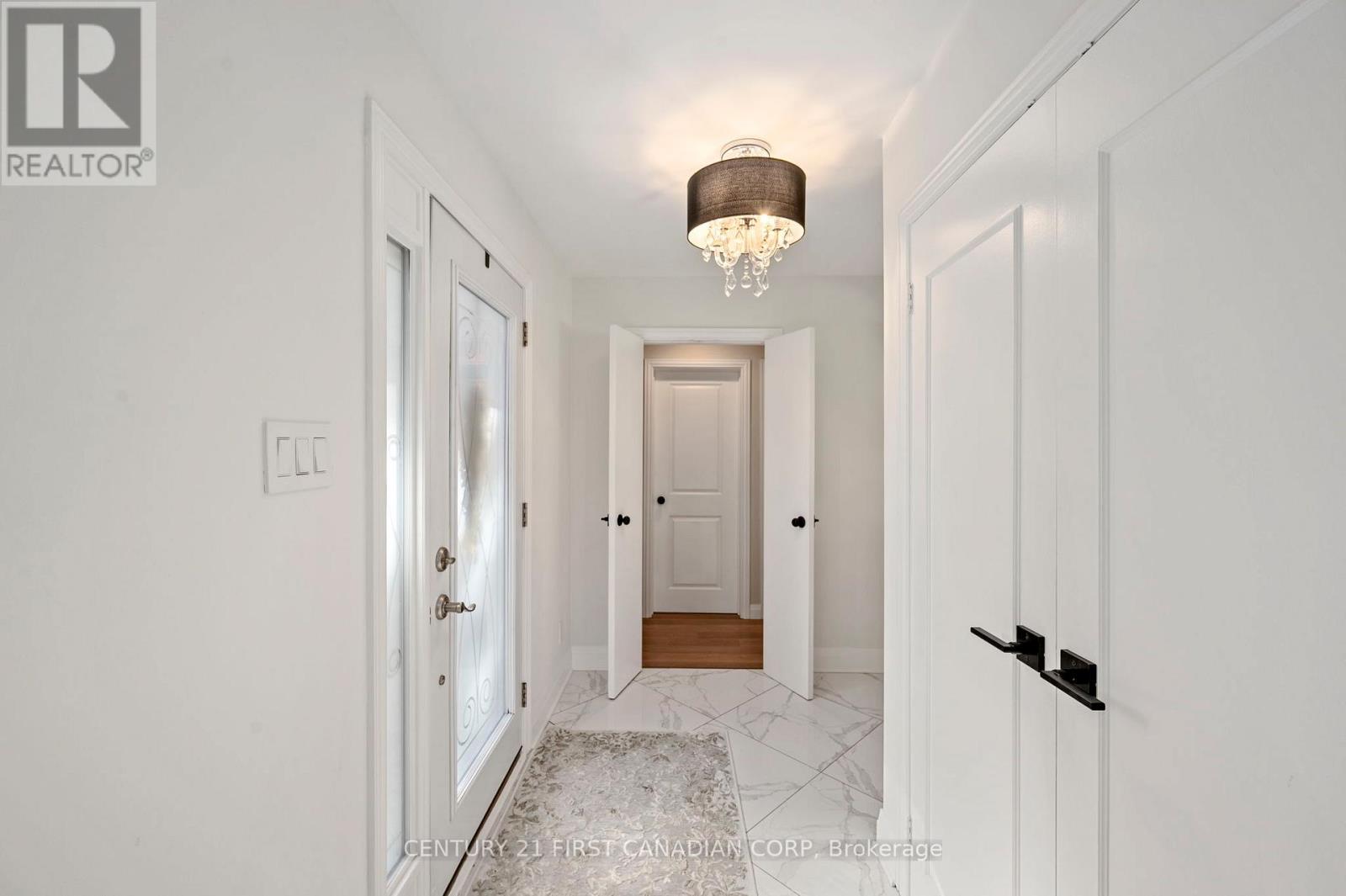 43 Compton Crescent, London South, Ontario  N6C 4E9 - Photo 6 - X13445816
