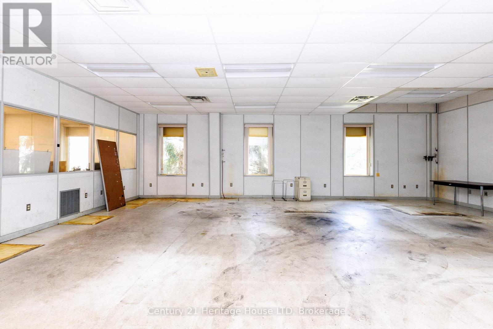 1767 Pettit Road, Fort Erie (Bowen), Ontario  L2A 5M4 - Photo 11 - X13018886
