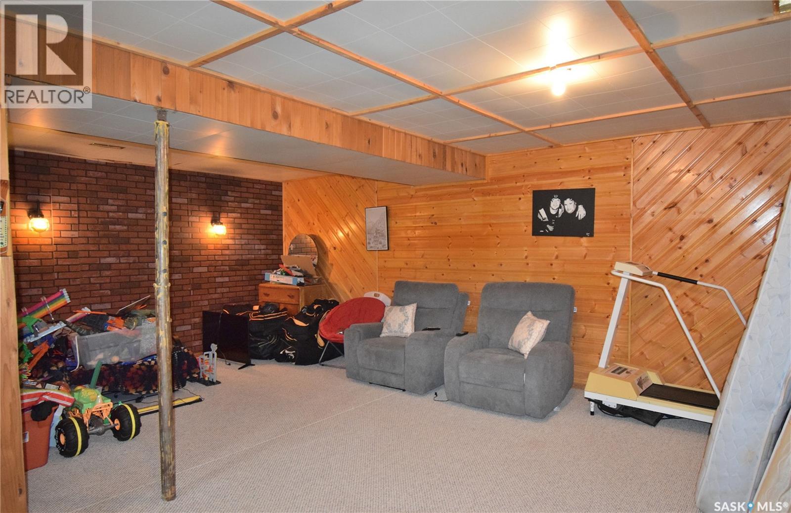 1570 4th Street E, Prince Albert, Saskatchewan  S6V 6K4 - Photo 11 - SK039378