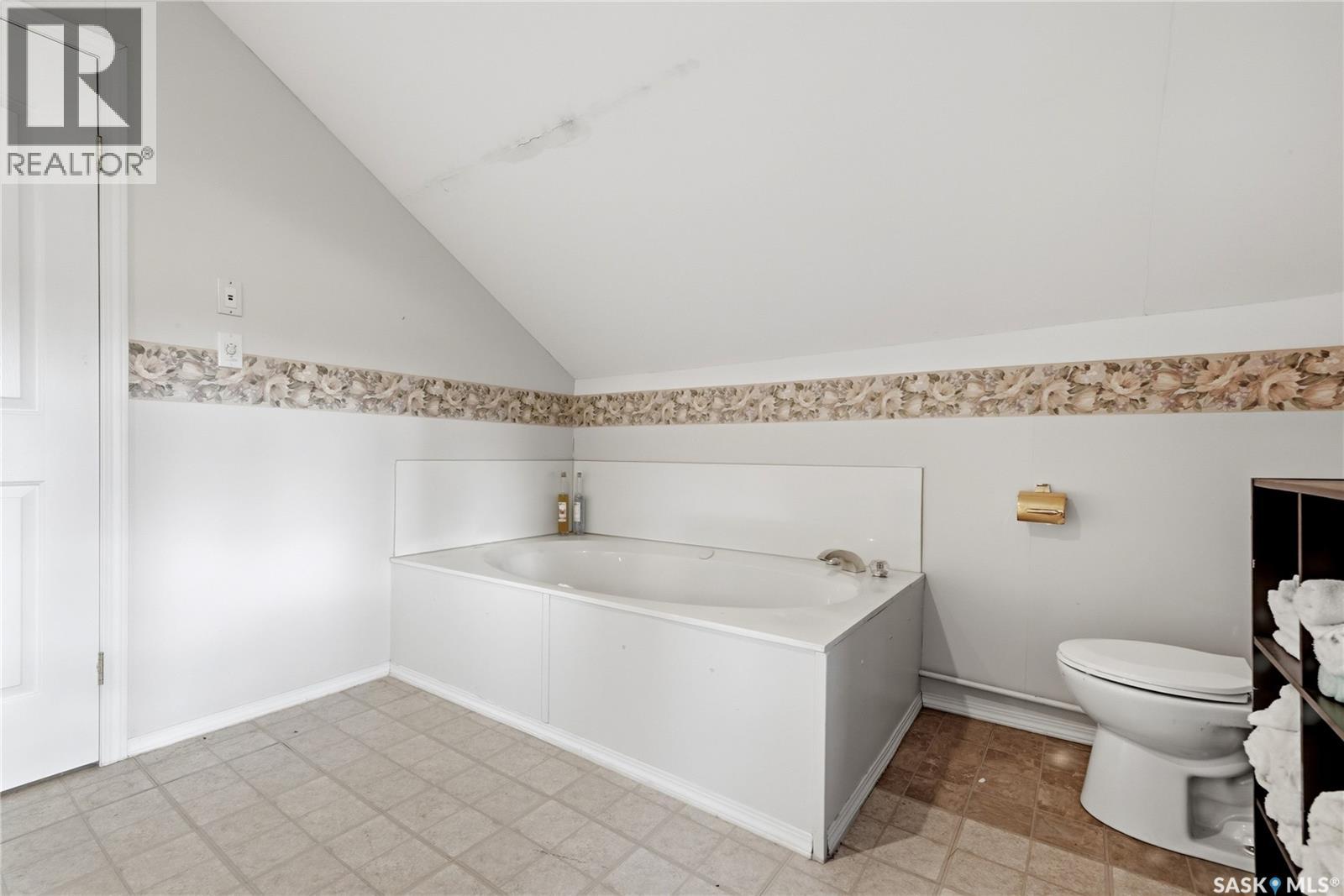 143 Hudson Place, Fort Qu'appelle, Saskatchewan  S0G 1S0 - Photo 32 - SK039166
