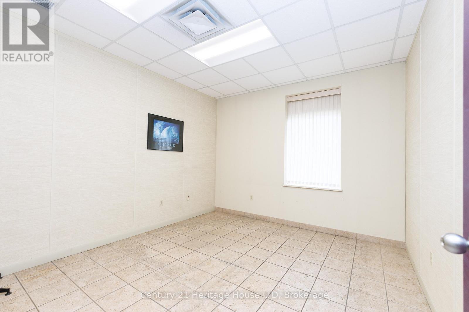 1767 Pettit Road, Fort Erie (Bowen), Ontario  L2A 5M4 - Photo 38 - X13018886