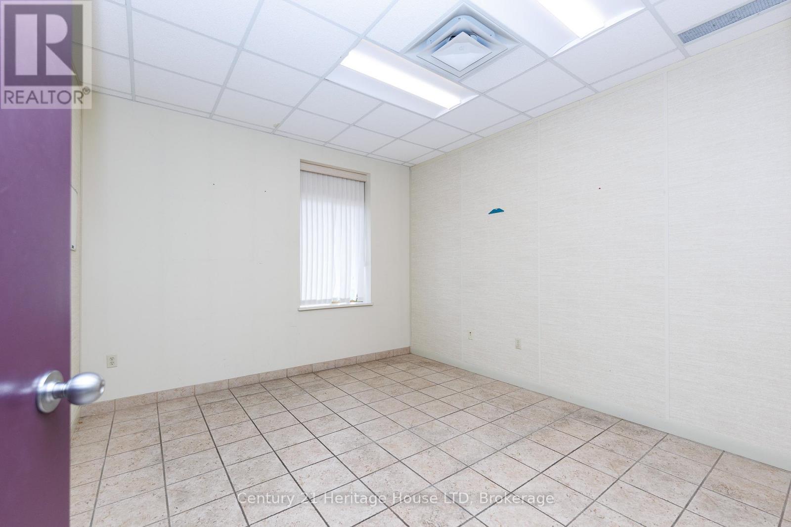 1767 Pettit Road, Fort Erie (Bowen), Ontario  L2A 5M4 - Photo 35 - X13018886