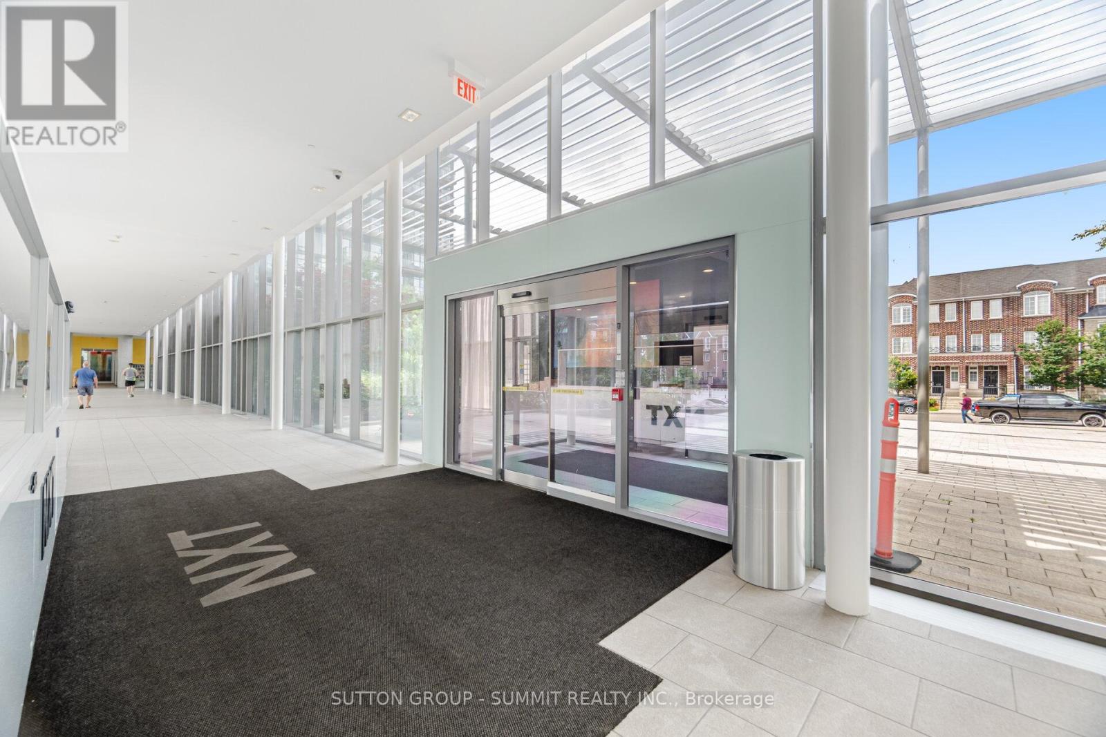 3114 - 105 The Queensway, Toronto, Ontario  M6S 5B5 - Photo 4 - W13445310