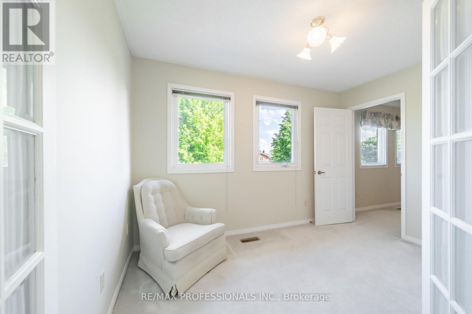 1311 Greenridge Circle, Oakville, Ontario  L6M 2J8 - Photo 19 - W13445342