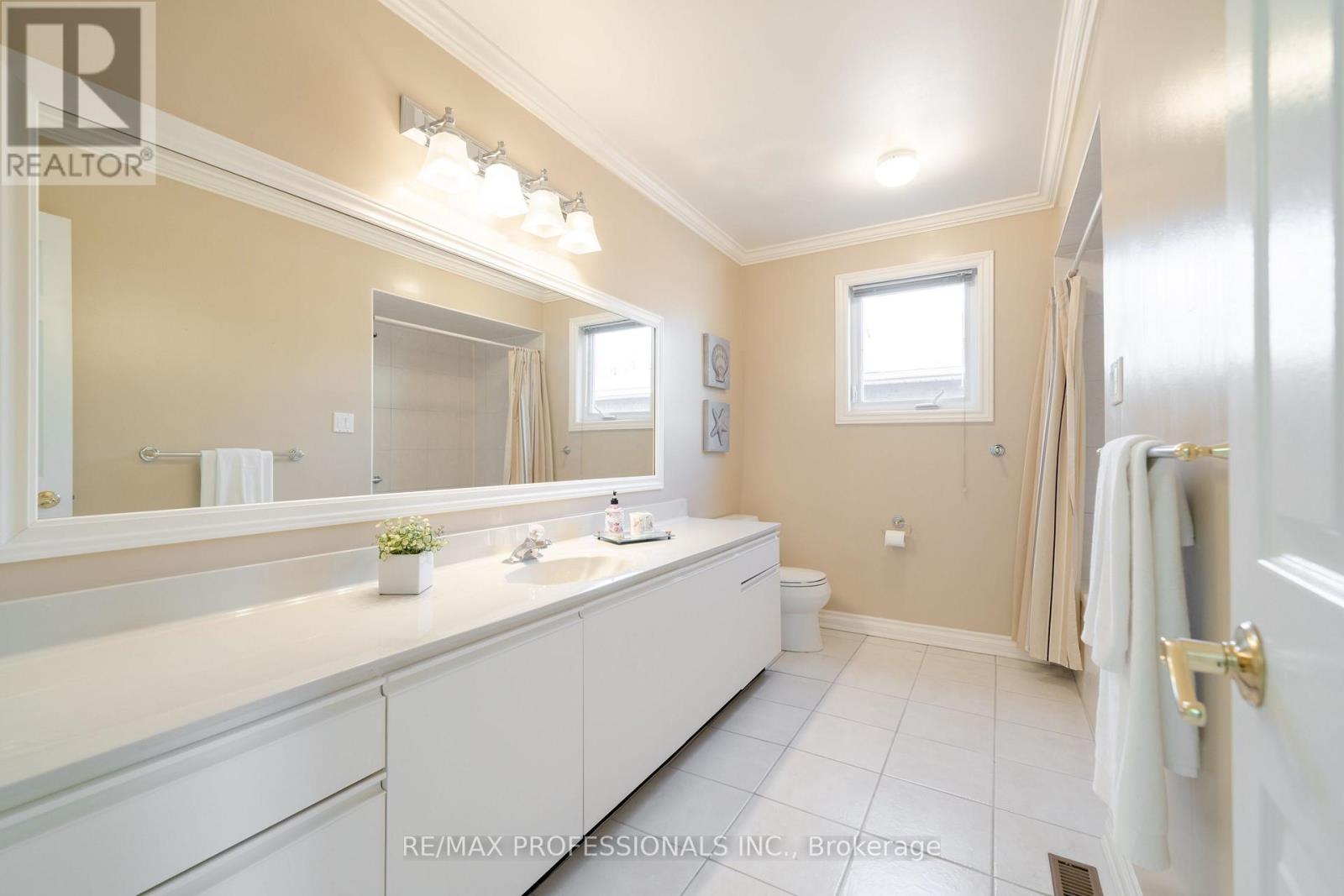 1311 Greenridge Circle, Oakville, Ontario  L6M 2J8 - Photo 22 - W13445342