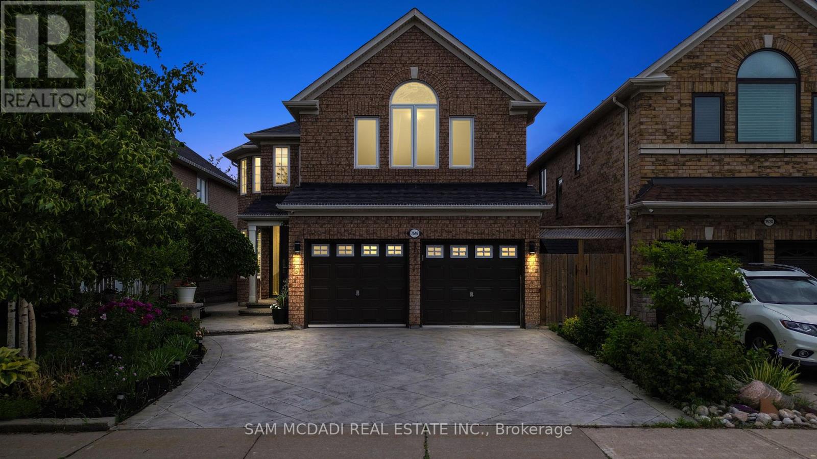 7516 TERRAGAR BOULEVARD, Mississauga, Ontario