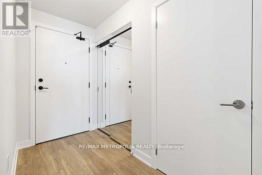 4109 - 430 Square One Drive, Mississauga, Ontario  L5B 0L6 - Photo 4 - W13445738