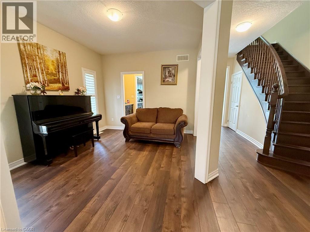 757 Pasture Rose Street, Waterloo, Ontario  N2V 0C4 - Photo 7 - 40836552