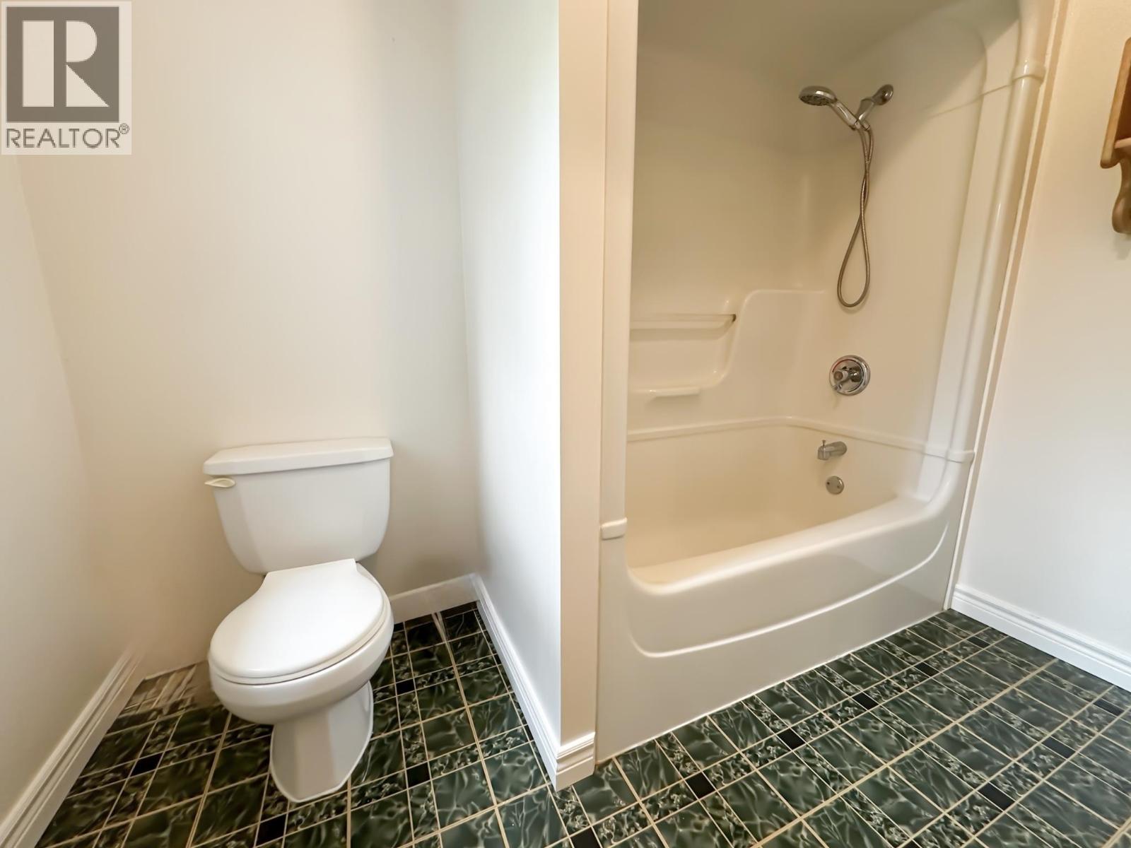 3476 Mountainview Road, Vanderhoof, British Columbia  V0J 3A2 - Photo 32 - R3135748