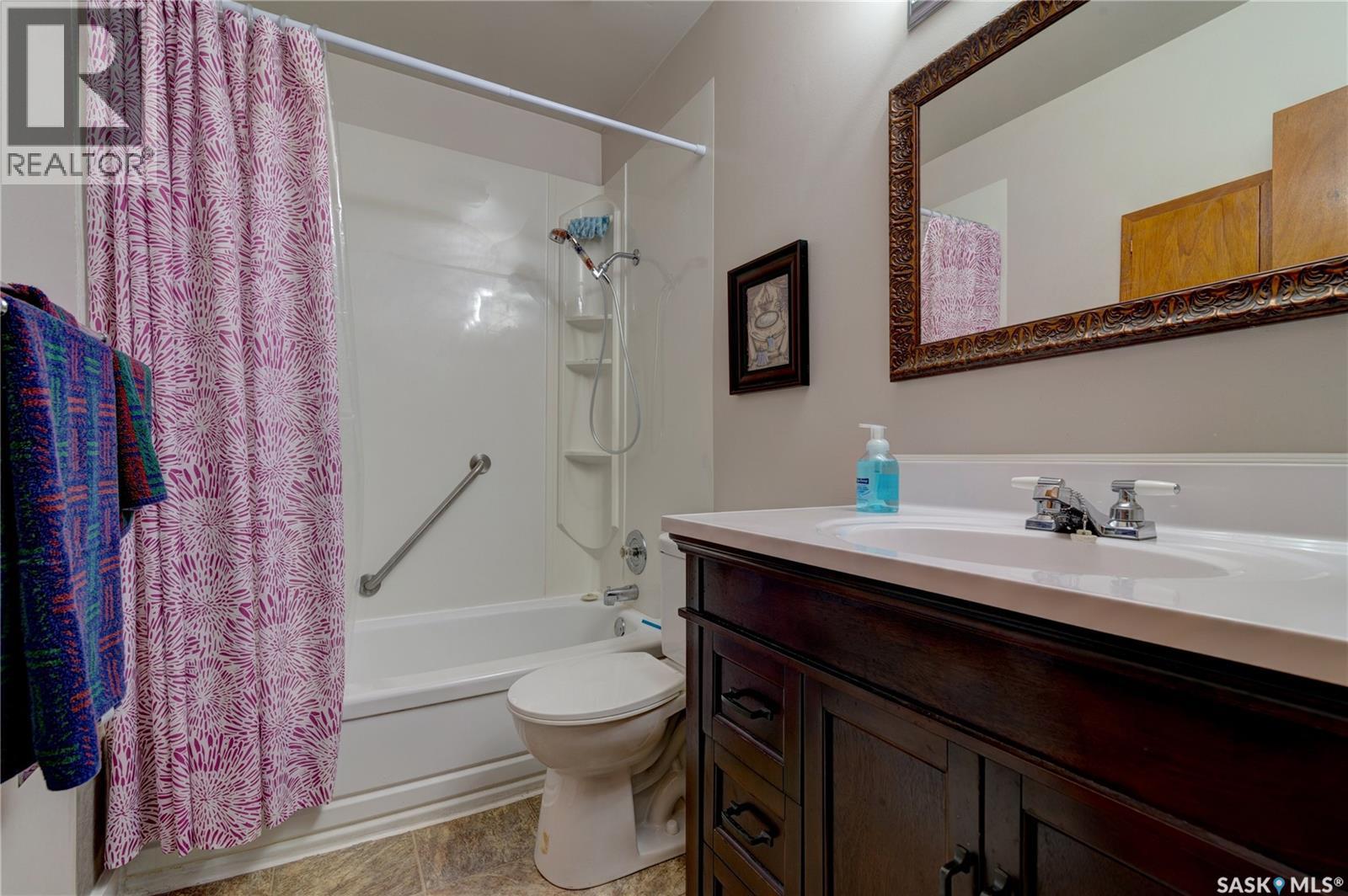 320 Froom Crescent, Regina, Saskatchewan  S4N 1B7 - Photo 17 - SK039134