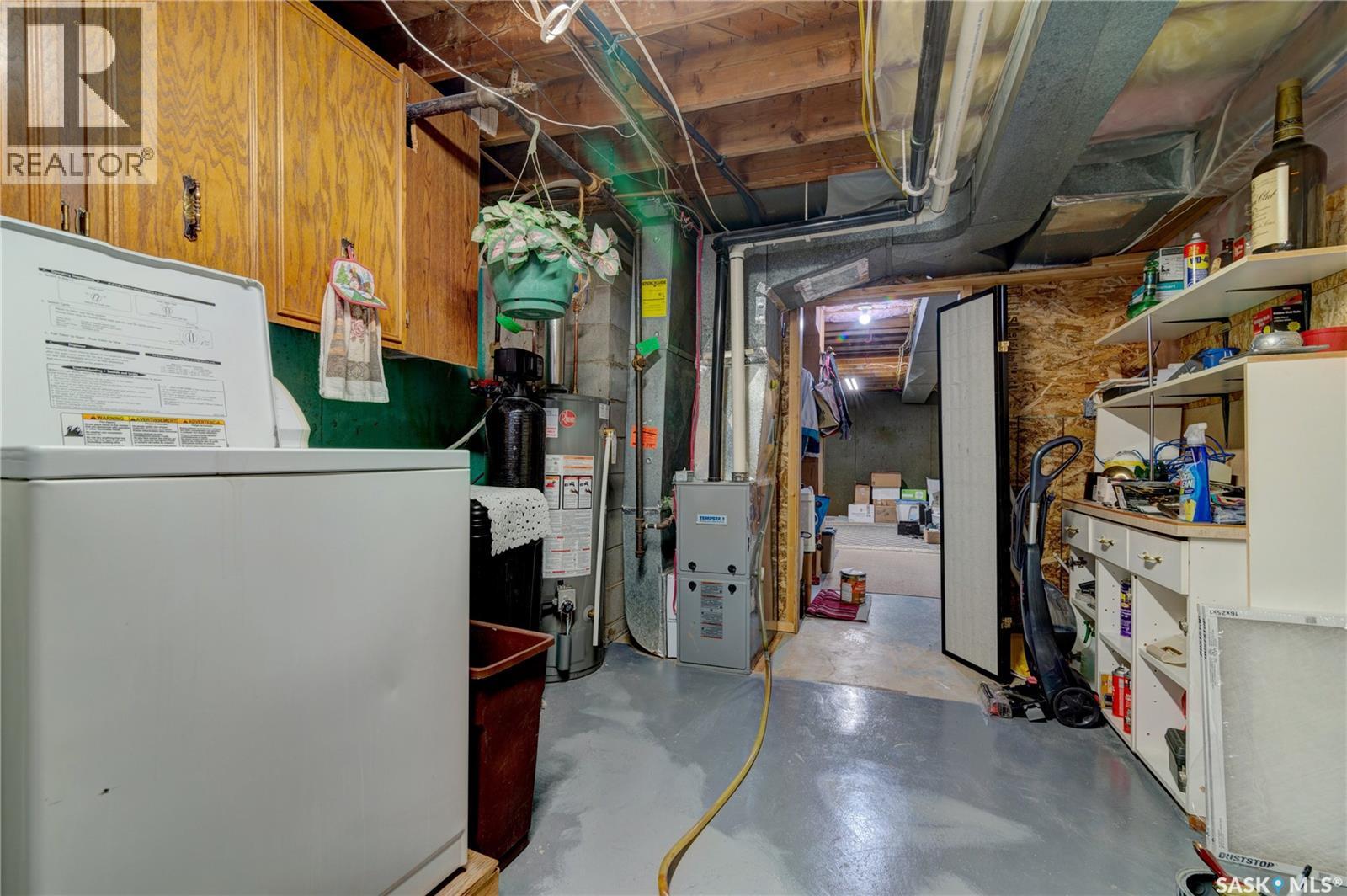 320 Froom Crescent, Regina, Saskatchewan  S4N 1B7 - Photo 24 - SK039134