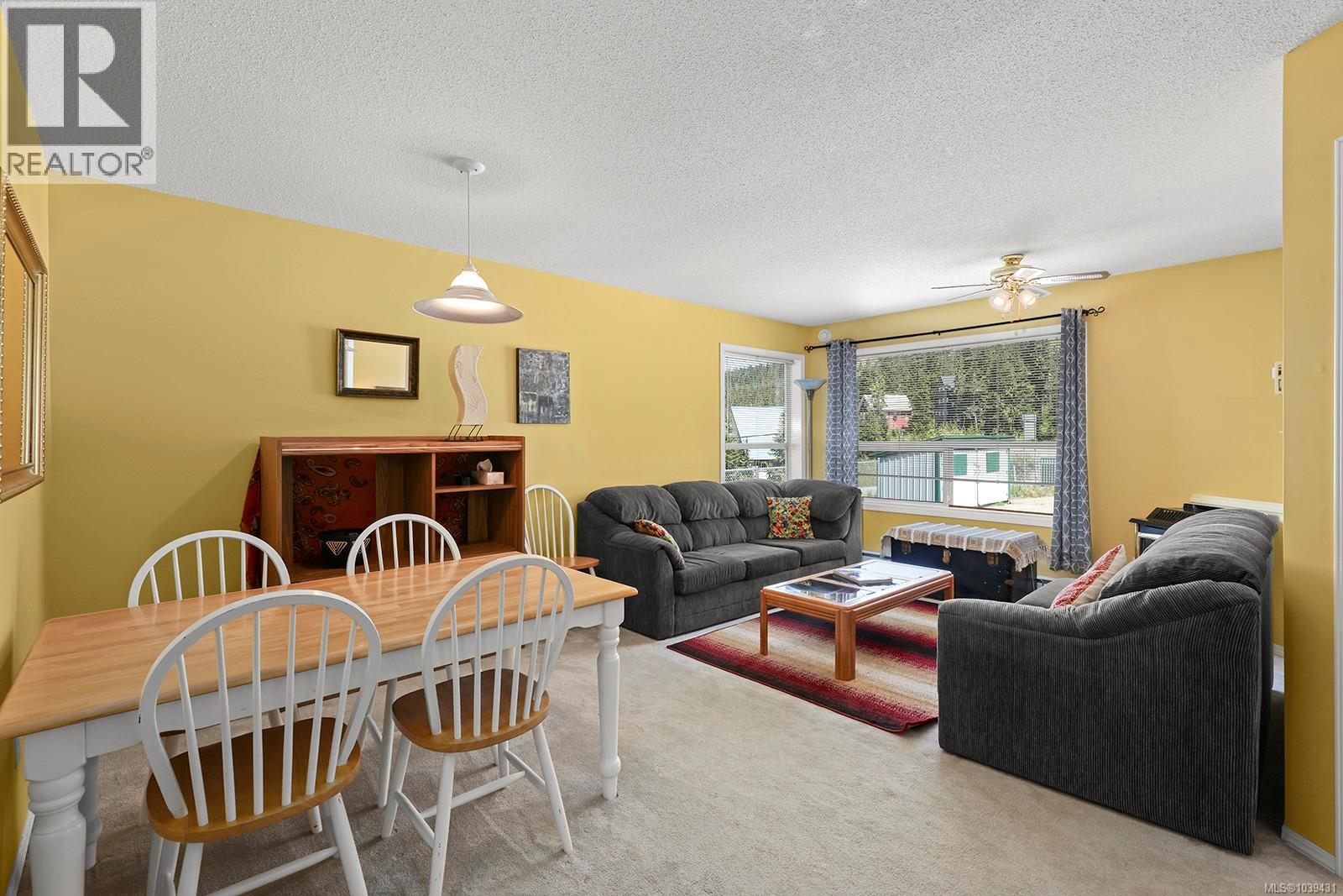 101 1105 Henry Rd, Courtenay, British Columbia  V9J 1L0 - Photo 2 - 1039431