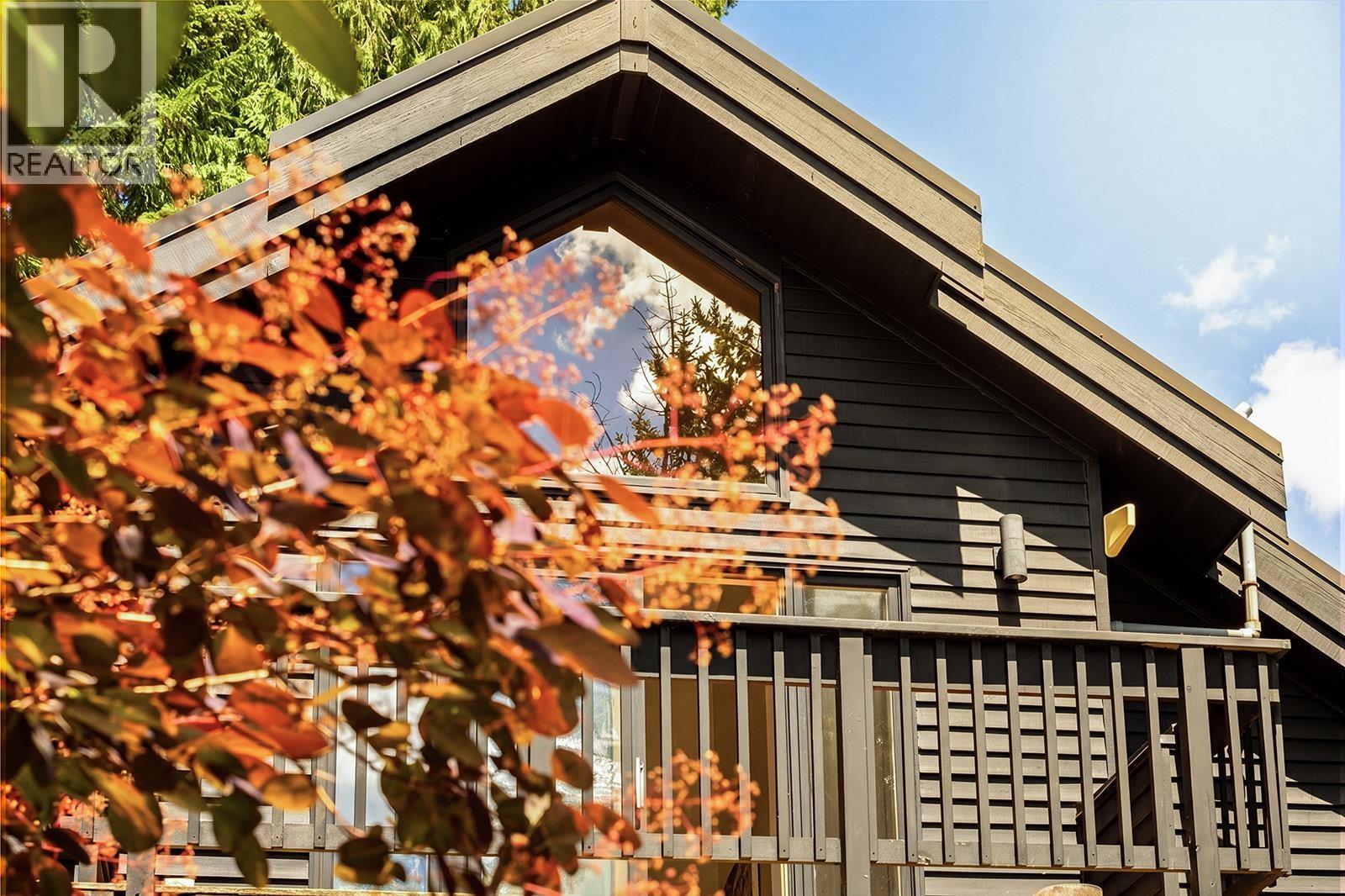 1048 Tobermory Way, Squamish, British Columbia  V0N 1T0 - Photo 30 - R3135774