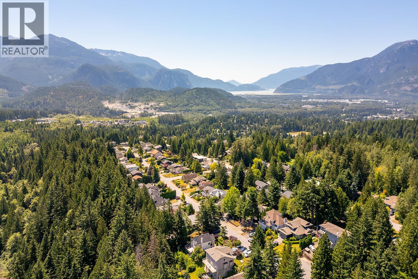 1048 Tobermory Way, Squamish, British Columbia  V0N 1T0 - Photo 31 - R3135774