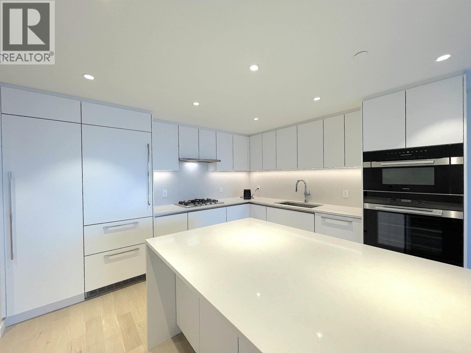 15xx 485 42nd W, Vancouver, British Columbia  V5Y 0R6 - Photo 2 - R3135780