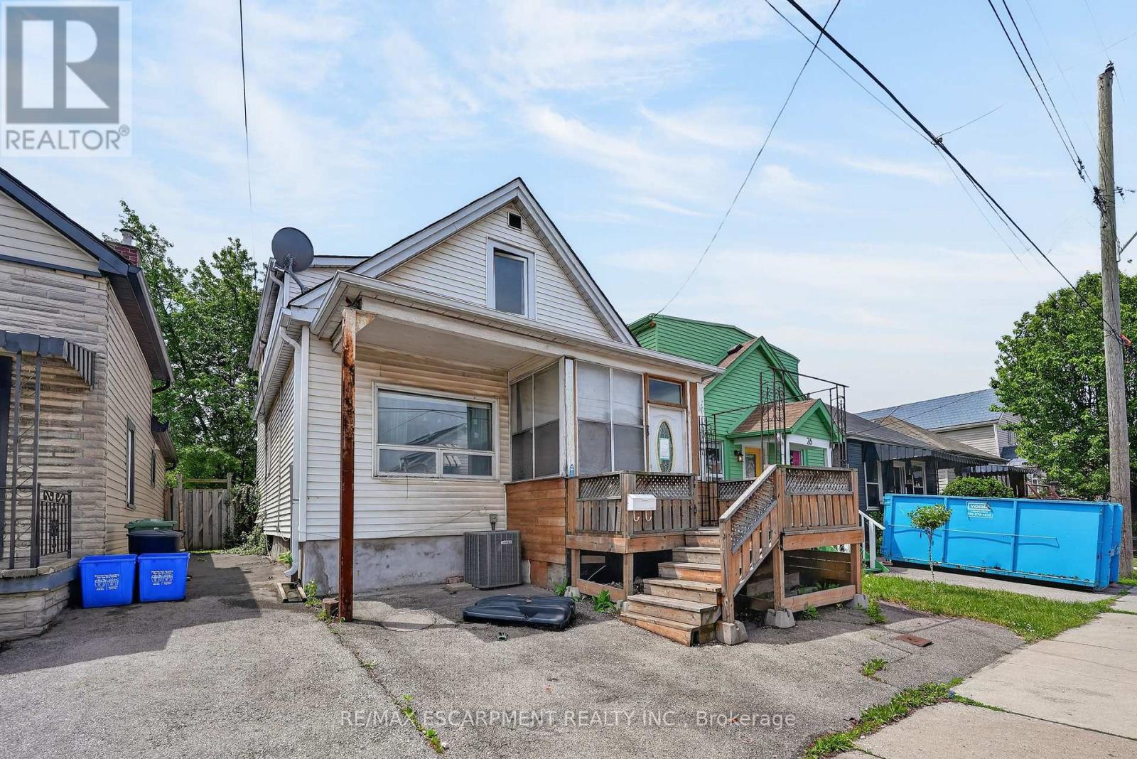 28 Cambridge Avenue, Hamilton, Ontario  L8H 1T5 - Photo 2 - X13445320