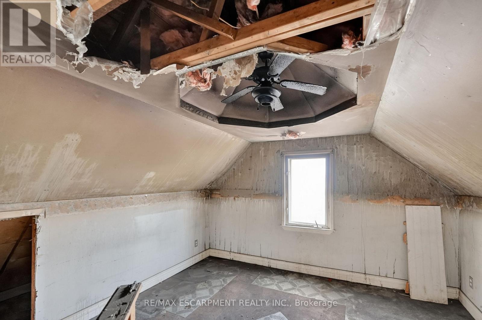 28 Cambridge Avenue, Hamilton, Ontario  L8H 1T5 - Photo 8 - X13445320