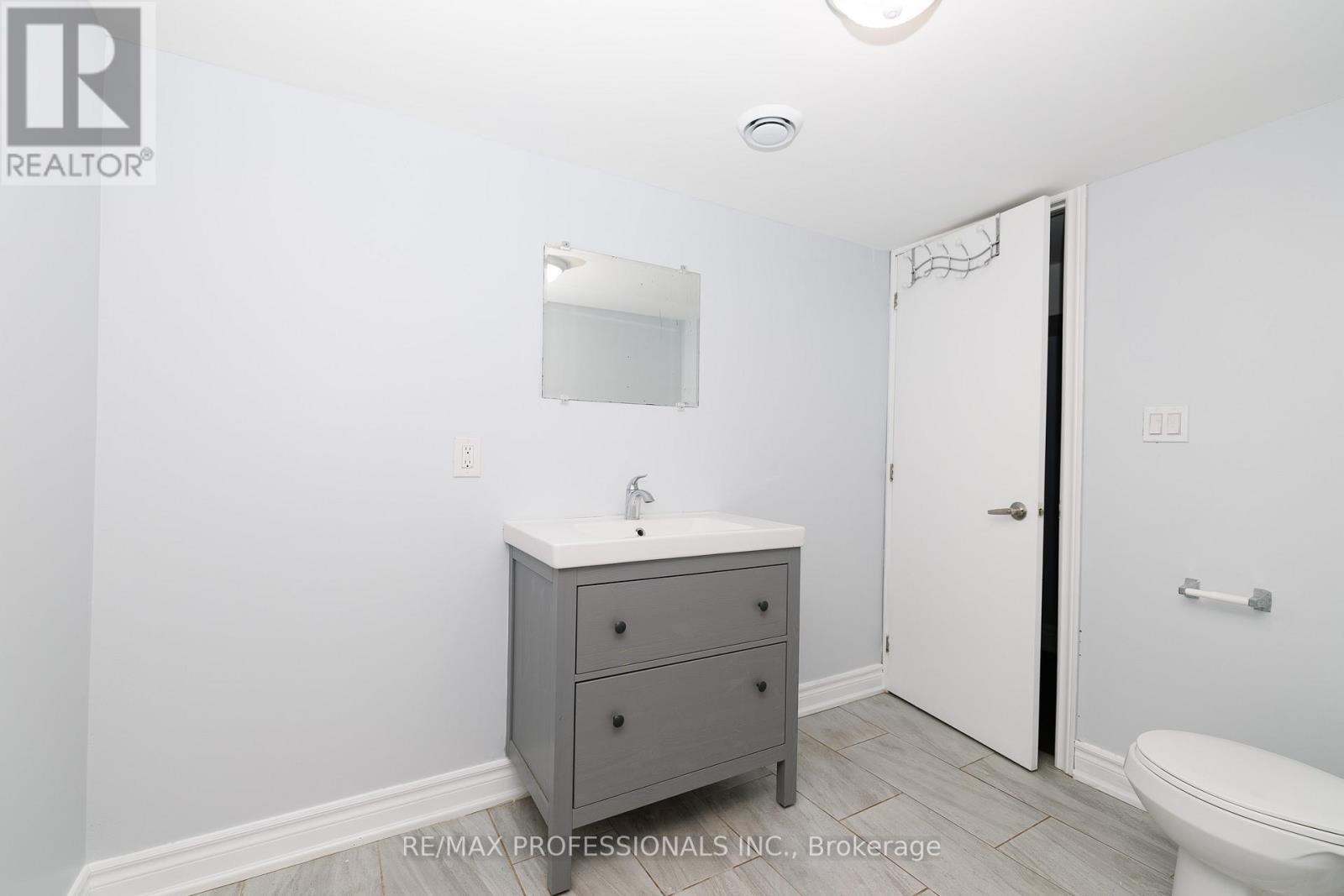 Bsmt - 16 Nello Street, St. Catharines, Ontario  L2N 1G6 - Photo 16 - X13445362