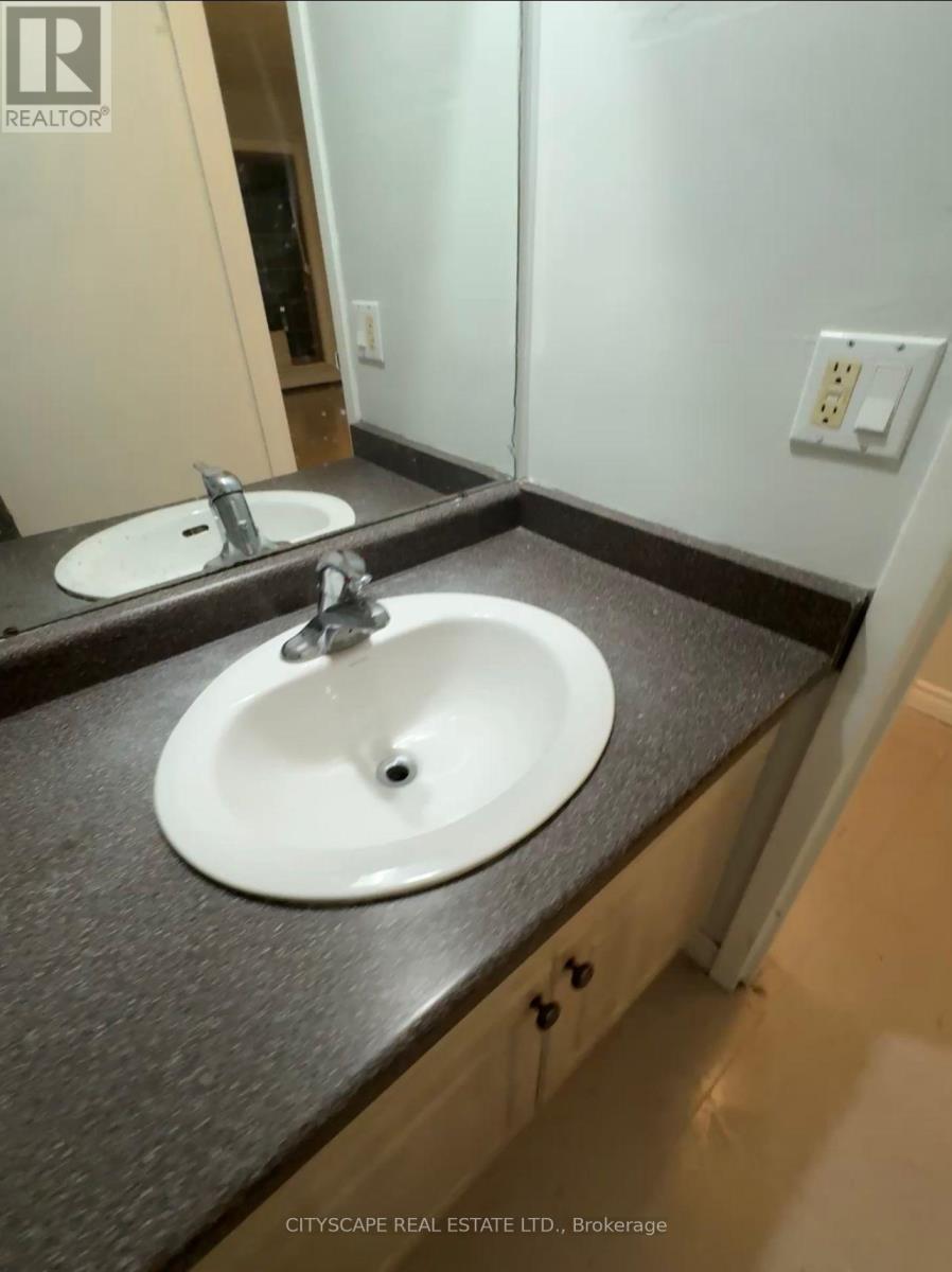 24 Harris Avenue, Brantford, Ontario  N3R 2E9 - Photo 9 - X13445392