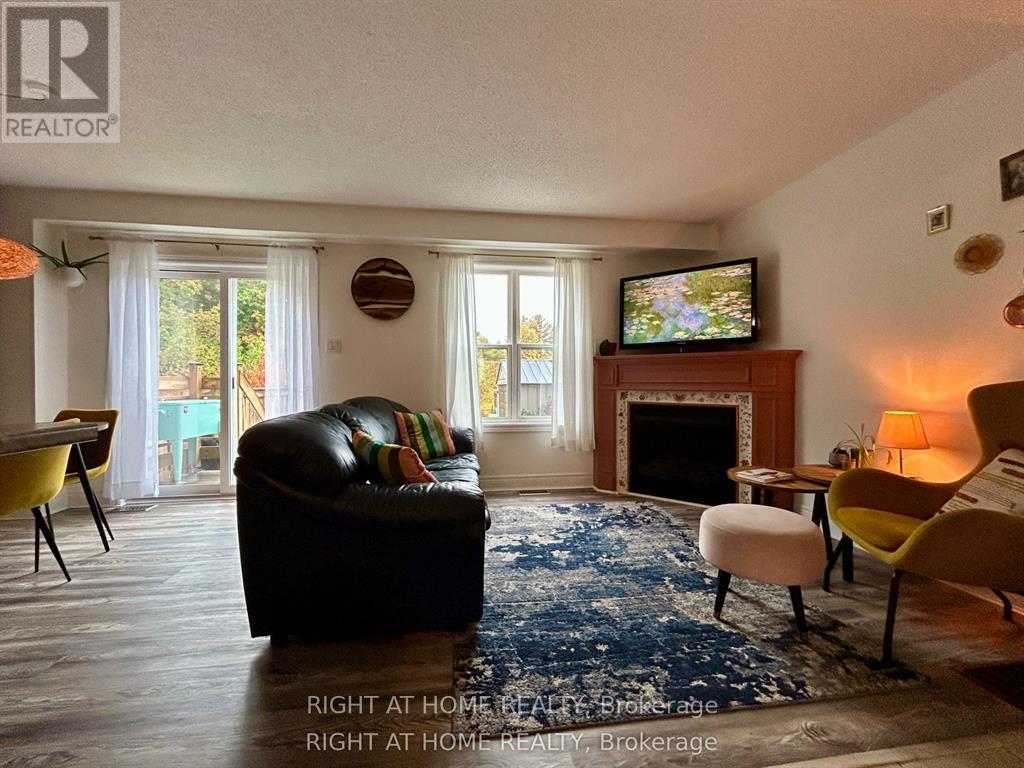 68 Little Ryans Way, Bracebridge, Ontario  P1L 0C3 - Photo 3 - X13445526