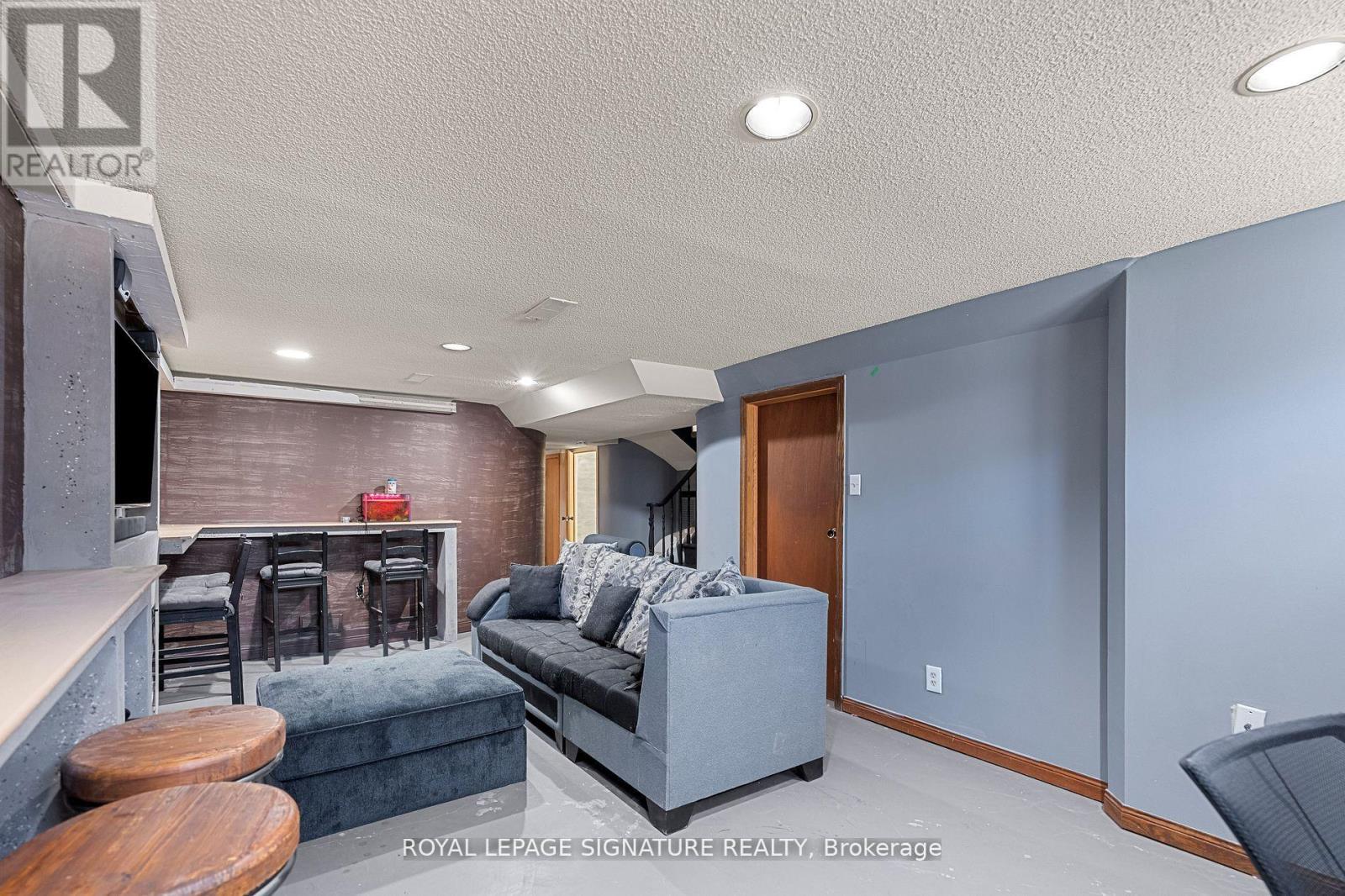 63 Lowell Avenue E, St. Catharines, Ontario  L5N 0B3 - Photo 11 - X13445564