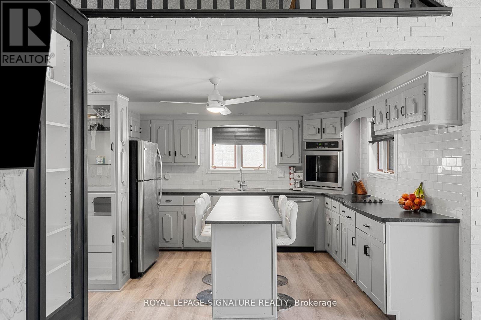 63 Lowell Avenue E, St. Catharines, Ontario  L5N 0B3 - Photo 4 - X13445564