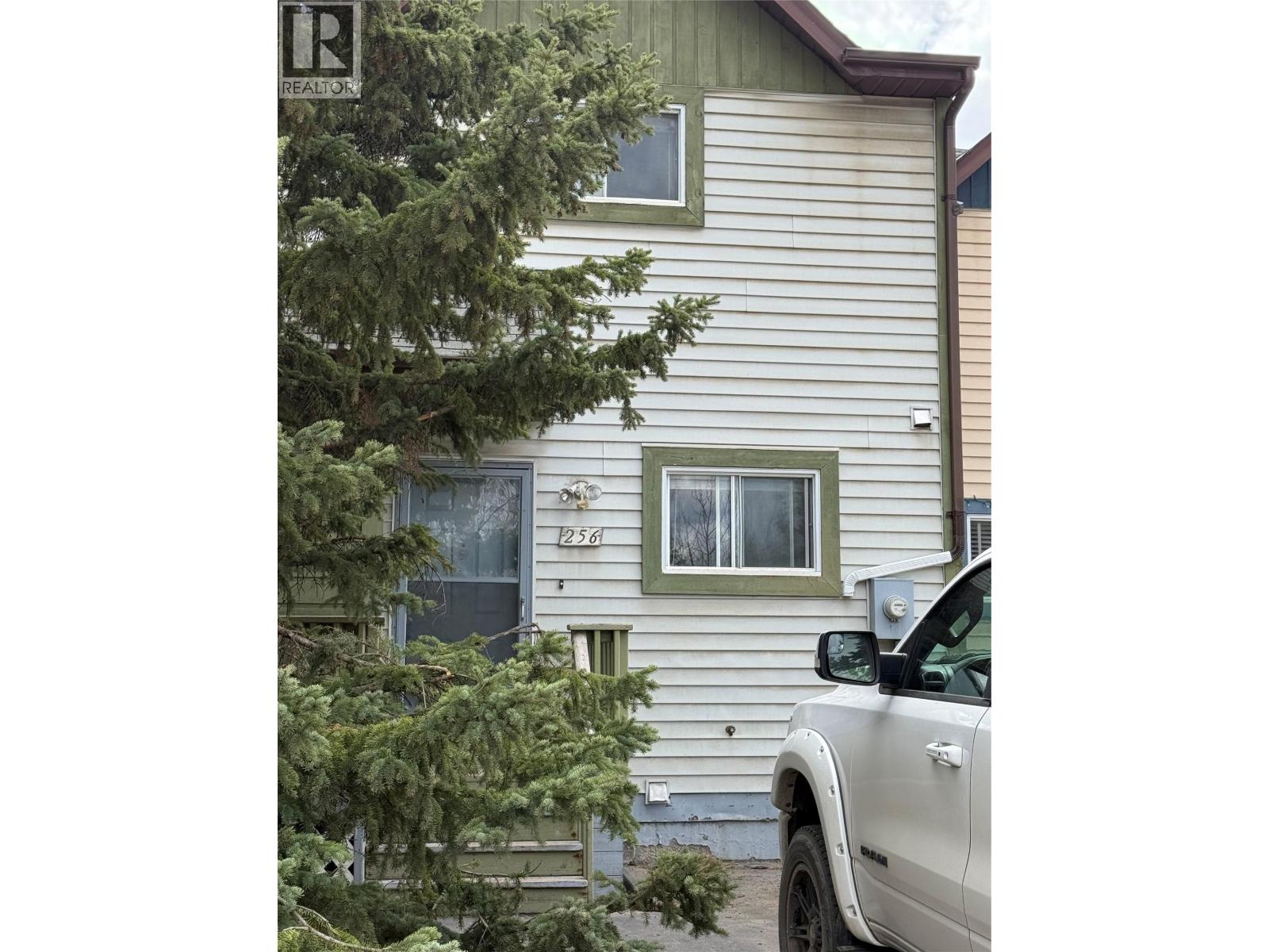 256 Spieker Avenue, Tumbler Ridge, British Columbia