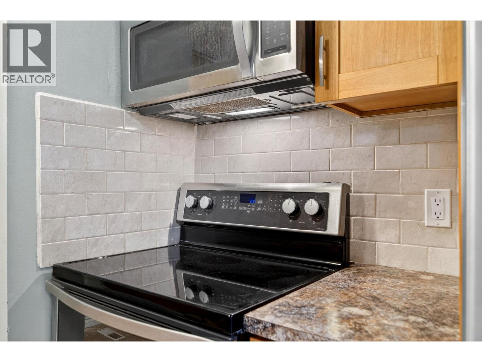 300 Patterson Road, Kelowna, British Columbia  V1X 2L2 - Photo 7 - 10390202