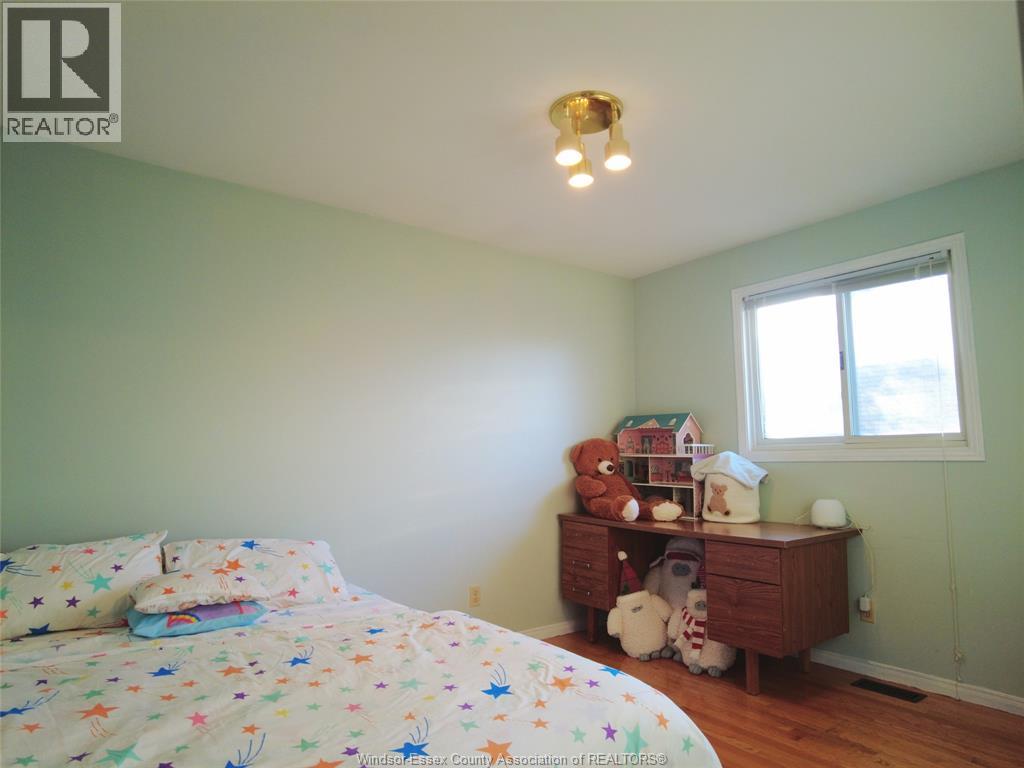 2847 Mangin Crescent, Windsor, Ontario  N9E 4K7 - Photo 13 - 26014091