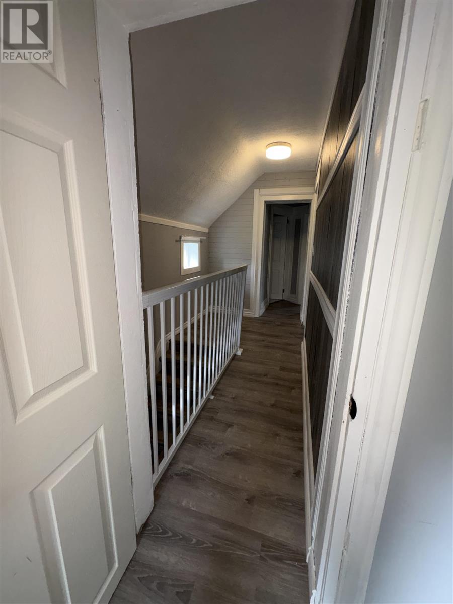 122 Grosvenor Ave, Sault Ste. Marie, Ontario  P6B 2M1 - Photo 13 - SM261459