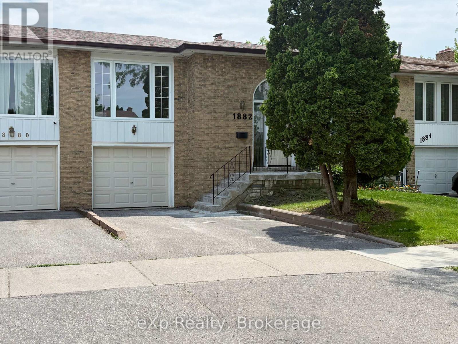 1882 Rosefield Road, Pickering, Ontario  L1V 3H6 - Photo 4 - E13446266