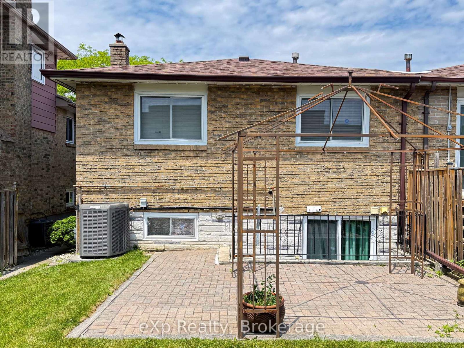 1882 Rosefield Road, Pickering, Ontario  L1V 3H6 - Photo 46 - E13446266