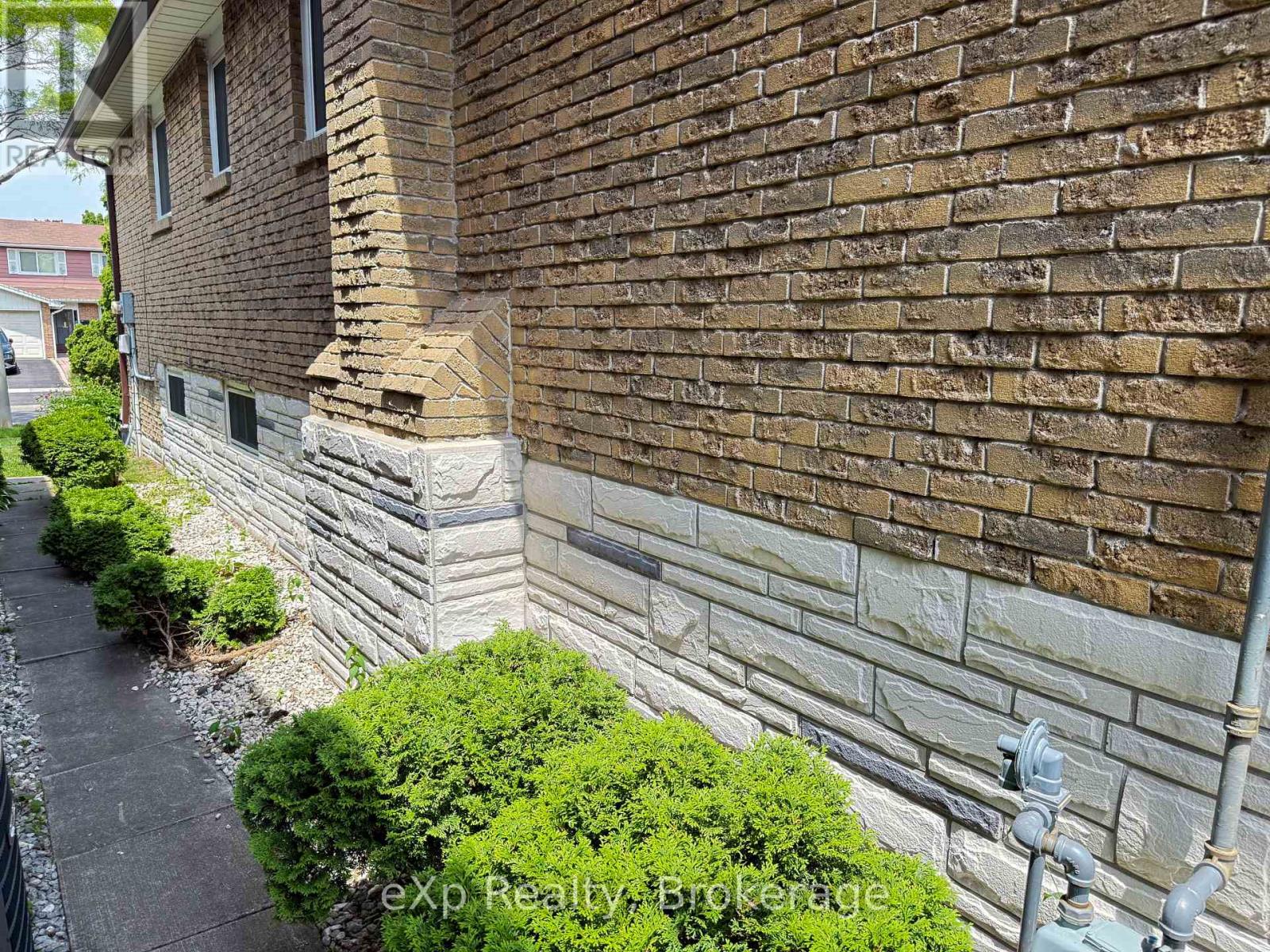 1882 Rosefield Road, Pickering, Ontario  L1V 3H6 - Photo 48 - E13446266